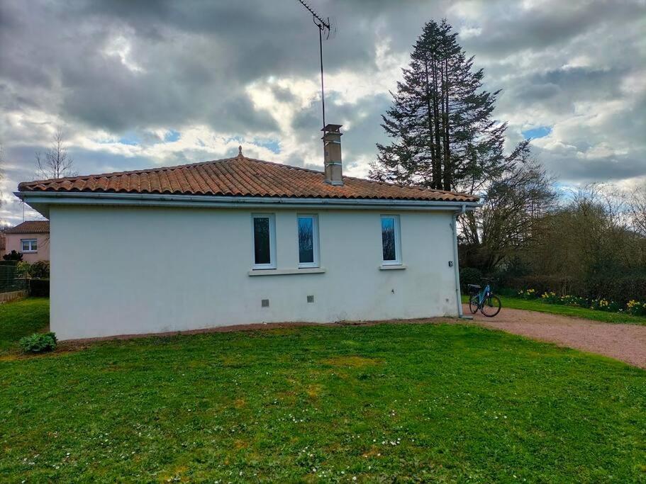 Petite Maison, Le Charme De L'Ancien Saint-Mesmin  Buitenkant foto