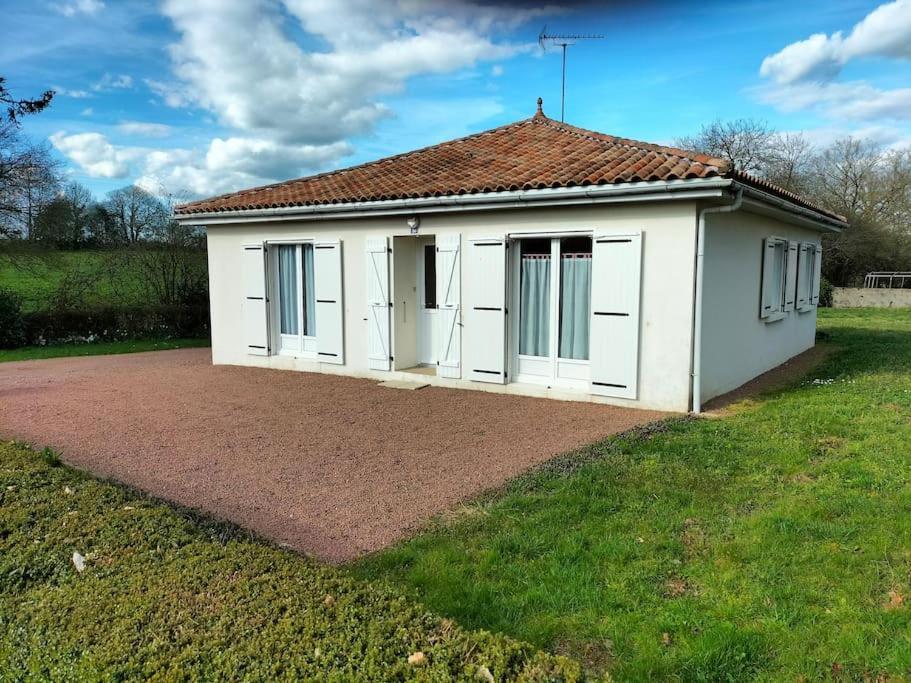 Petite Maison, Le Charme De L'Ancien Saint-Mesmin  Buitenkant foto